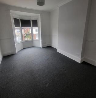 2 bedroom flat to rent, Nora Street, South Shields