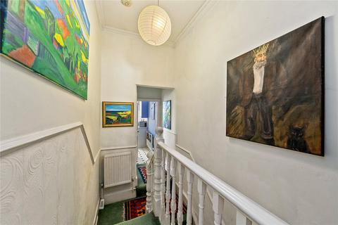 50b Seymour Gardens, Twickenham, TW1 3AR