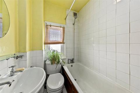 50b Seymour Gardens, Twickenham, TW1 3AR