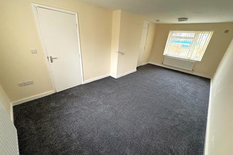 3 bedroom end of terrace house for sale, Gainsborough Road, Corby NN18