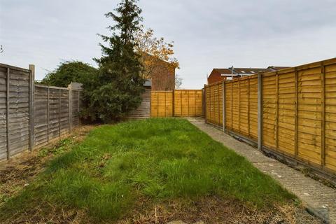 2 bedroom end of terrace house to rent, Barnes Wallis Close, Melksham SN12