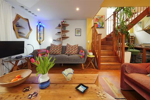 2 bedroom end of terrace house for sale, Providence Chapel, Mill Lane, Eastry