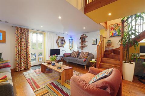 2 bedroom end of terrace house for sale, Providence Chapel, Mill Lane, Eastry