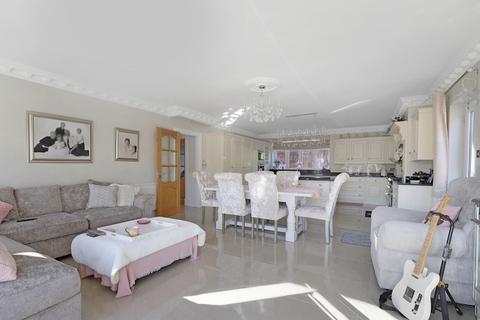 Threeways House Epping Road, Ongar, CM5 0BE