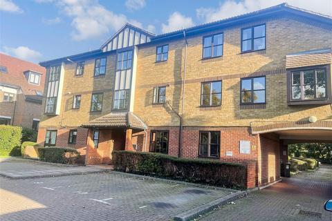 Studio for sale, Epsom Road, Leatherhead, Surrey