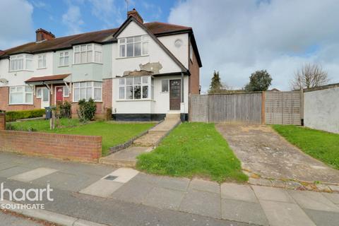 3 bedroom end of terrace house for sale, Brodie Road, London