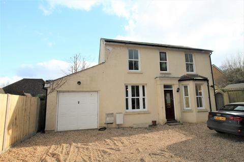 3 bedroom detached house to rent, Wellbrook Road, Orpington, Kent, BR6