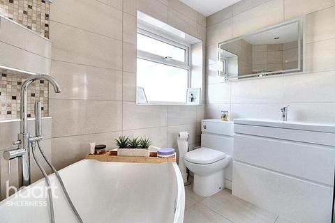 56 Danes Drive, Leysdown On Sea, Sheerness, ME12 4AJ
