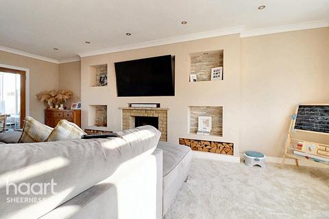 56 Danes Drive, Leysdown On Sea, Sheerness, ME12 4AJ