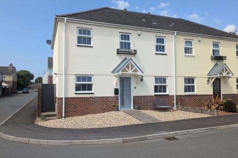 4 bedroom semi-detached house for sale, 25 Erw'r Brenhinoedd, Llandybie, Ammanford, SA18 2TQ