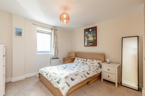 2 bedroom flat for sale, Montague Street, Bristol BS2