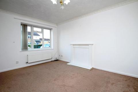 2 bedroom terraced house to rent, Linden Drive, Bristol BS32