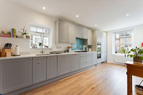 8 Bower Gardens, Salisbury, SP1 2RL