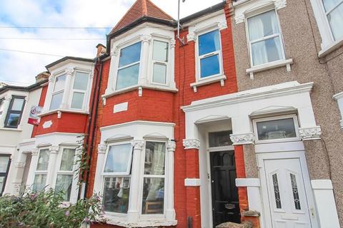 3 bedroom flat to rent, Arnold Road, Philip Lane, London