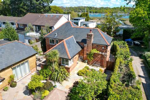 3 bedroom detached house for sale, Satchell Lane, Hamble, Southampton, Hampshire, SO31