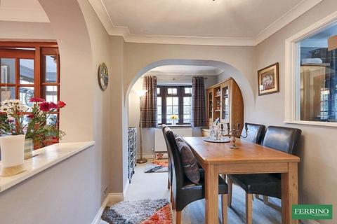 undefined, (Very Large Garage), 7 Beaufort Drive, Lydney, Gloucestershire. GL15 5QR