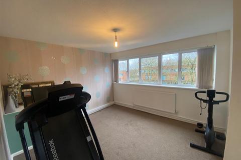 3 bedroom flat for sale, Copley Close, London