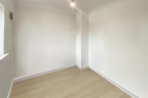 22 Mulberry Crescent, West Drayton, UB7 9AG