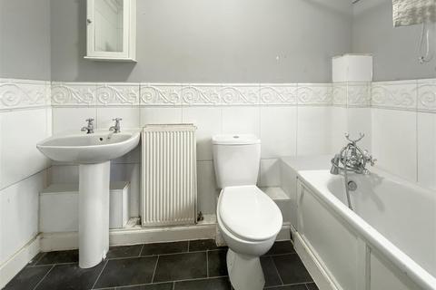 22 Mulberry Crescent, West Drayton, UB7 9AG