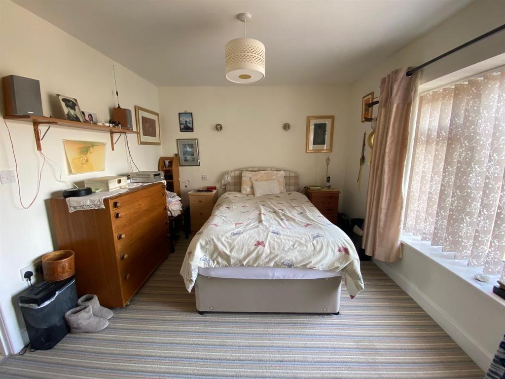 Bedroom One 1.jpg