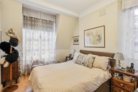 2 bedroom flat for sale, Berkeley Street, Mayfair, London