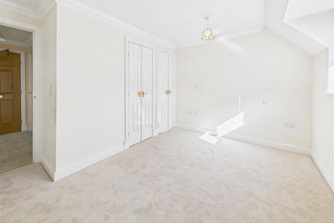 1 bedroom apartment for sale, Bridge Street, Walton-On-Thames