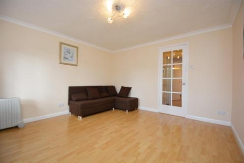 1 bedroom flat to rent, Rabournmead Drive, Northolt, UB5 6YN