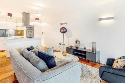 3 bedroom flat to rent, Bolsover Street, London, W1W