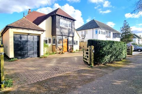 4 bedroom detached house for sale, Salfords, Surrey, RH1