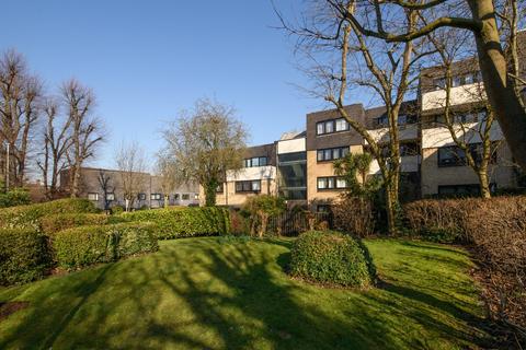 3 bedroom flat for sale, Ericcson Close, London