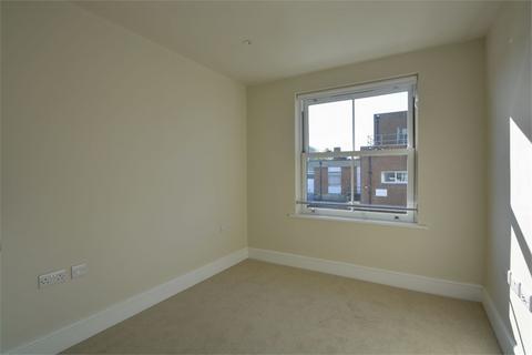 1 bedroom flat to rent, Station Road, Alton, Hampshire