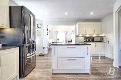 5 bedroom link detached house for sale, Ormesby Chine, South Woodham Ferrers, Chelmsford, Essex, CM3