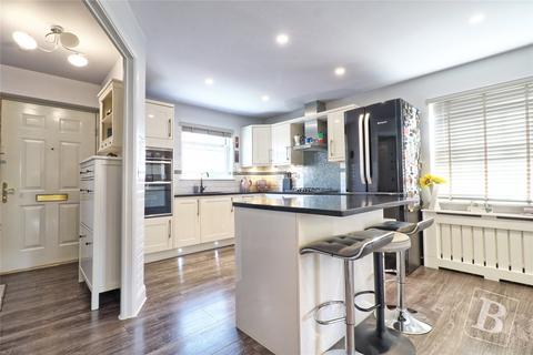 5 bedroom link detached house for sale, Ormesby Chine, South Woodham Ferrers, Chelmsford, Essex, CM3
