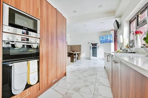 21 Bakers Lane, Sutton Coldfield, B73 6XA