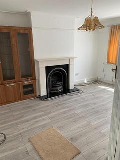 3 bedroom terraced house to rent, Pasteur Gardens, London