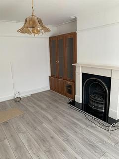 3 bedroom terraced house to rent, Pasteur Gardens, London