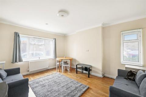 2 bedroom property to rent, North End Road, Wembley