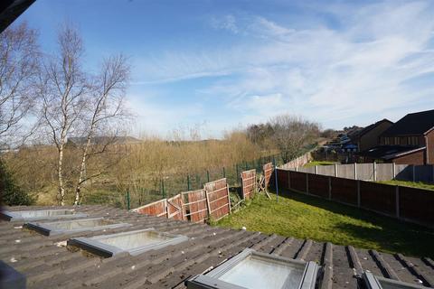 8 Blakey Close, Bolton, BL3 4XU