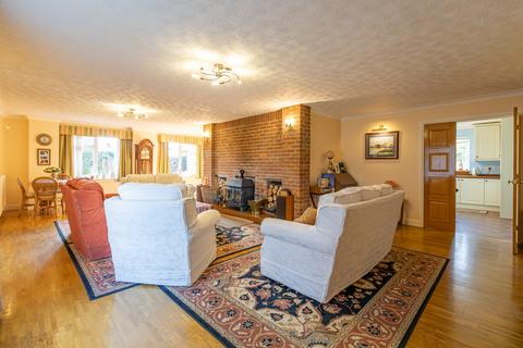 3 bedroom chalet for sale, Fakenham Road, Weasenham, King's Lynn, Norfolk, PE32