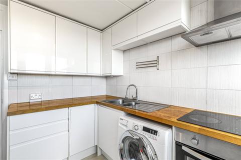 3 bedroom penthouse to rent, Strasburg Road, London, SW11