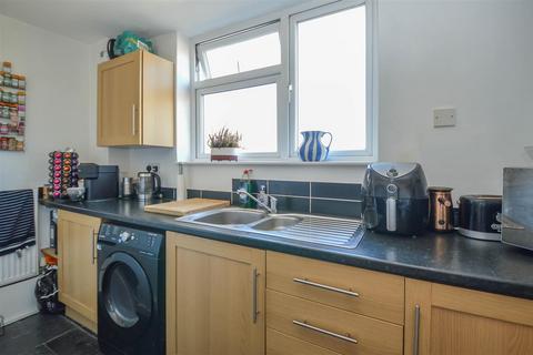 2 bedroom apartment for sale, Thorndon Court, Eagle Way, Brentwood