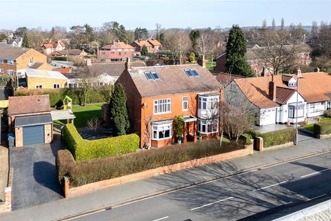 5 bedroom detached house for sale, Racecourse Lane, Northallerton, North Yorkshire, DL7