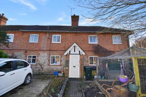 3 bedroom semi-detached house for sale, The Street, Kennington, Ashford