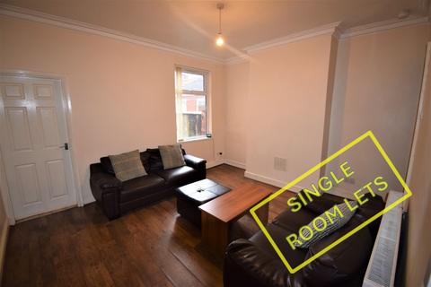 1 bedroom terraced house to rent, Seaford Street, Stoke-on-Trent ST4