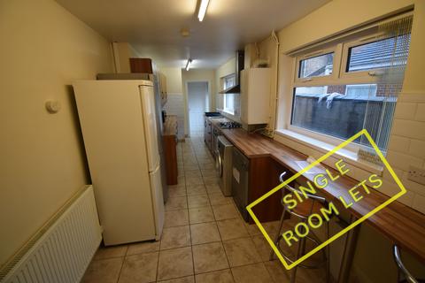 1 bedroom terraced house to rent, Seaford Street, Stoke-on-Trent ST4