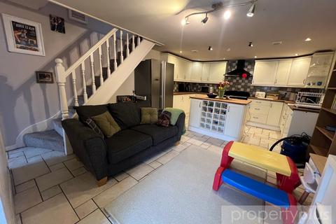 3 bedroom terraced house for sale, Conway Road, Treorchy - Treorchy