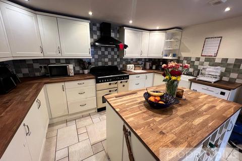 7 Conway Road, Treorchy, CF42 6UW