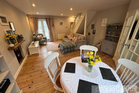 7 Conway Road, Treorchy, CF42 6UW