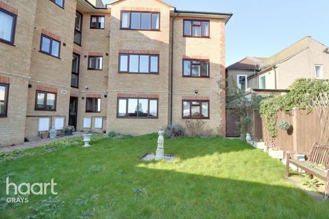 1 bedroom flat for sale, Trasa Court, Gipsy Lane, Grays