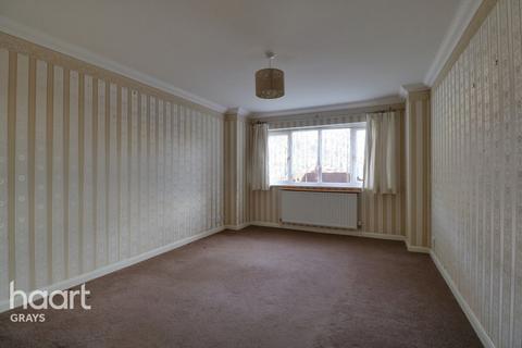 1 bedroom flat for sale, Trasa Court, Gipsy Lane, Grays
